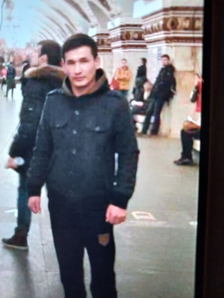  23264382  Sloyu, 40 ,    