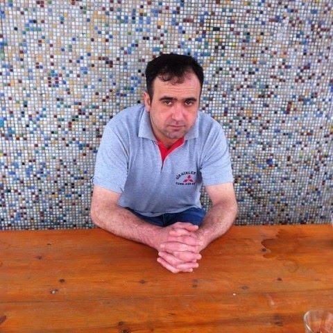  17249462  Tahir, 42 ,    