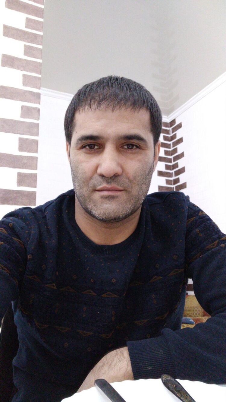  44536702  Vuqar, 40 ,    