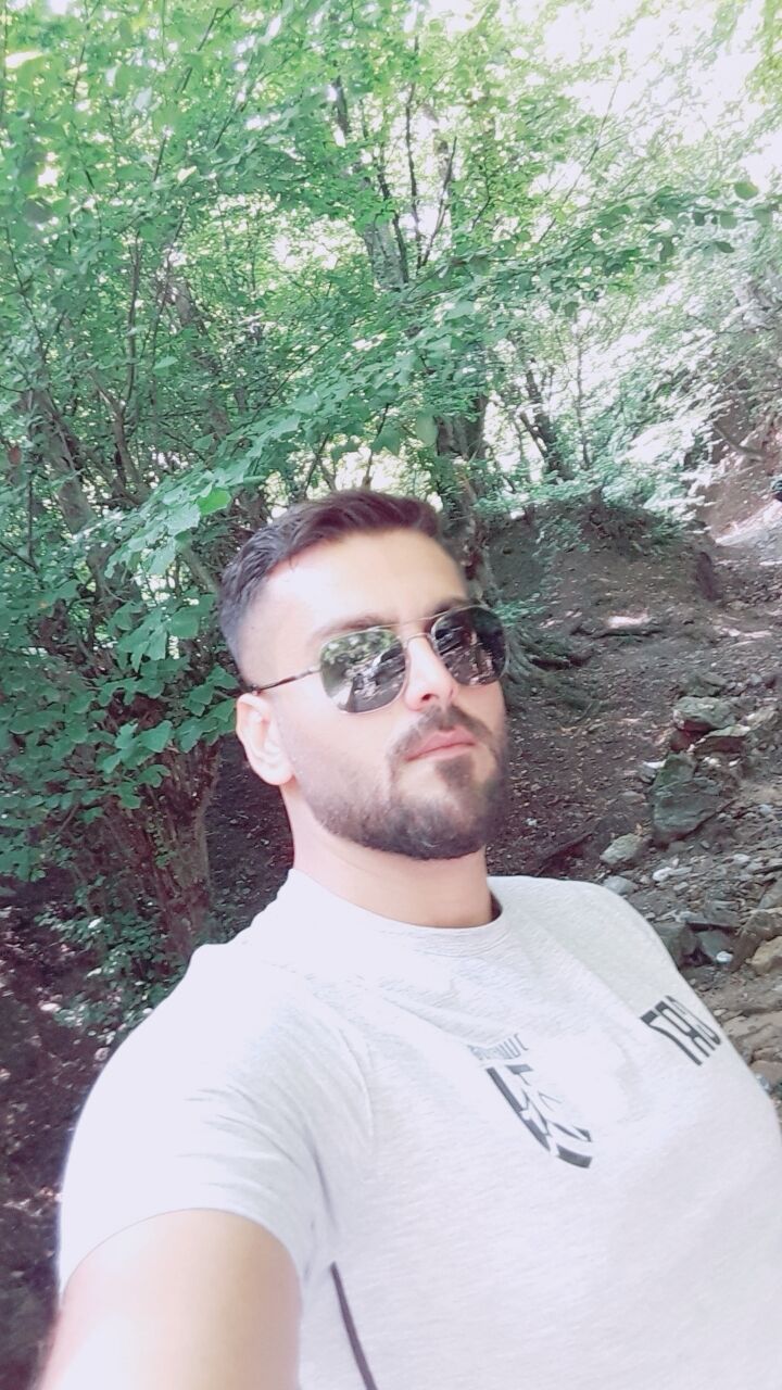  41561432  Xuseyn, 35 ,    