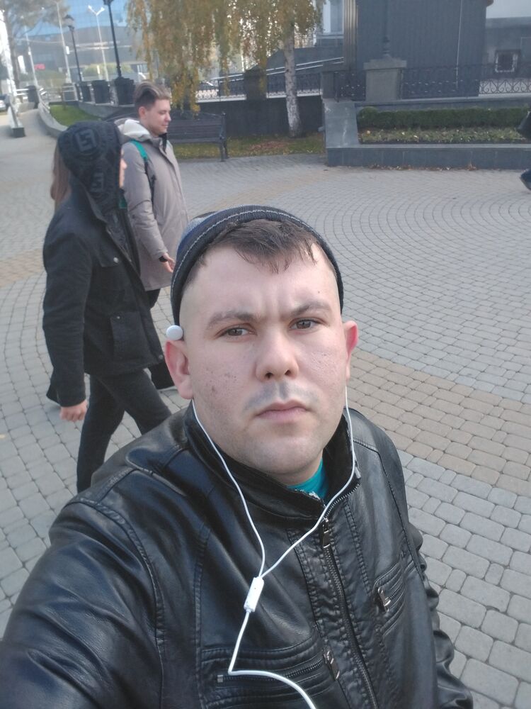  30856622  Nikolay, 28 ,    