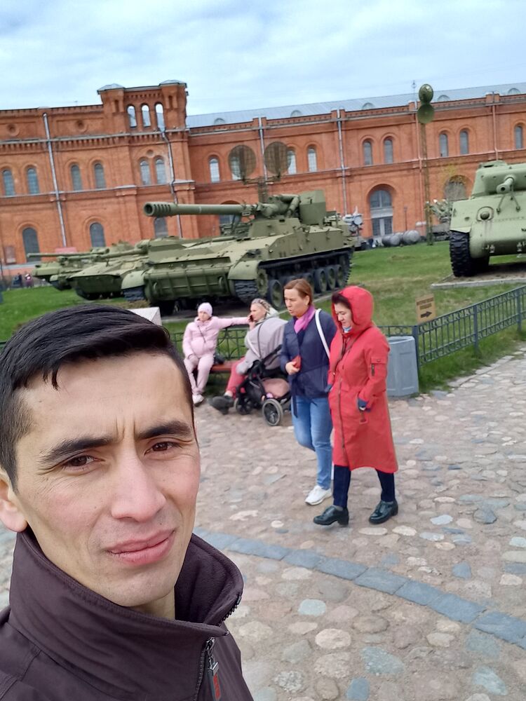  29585182  , 35 ,    -