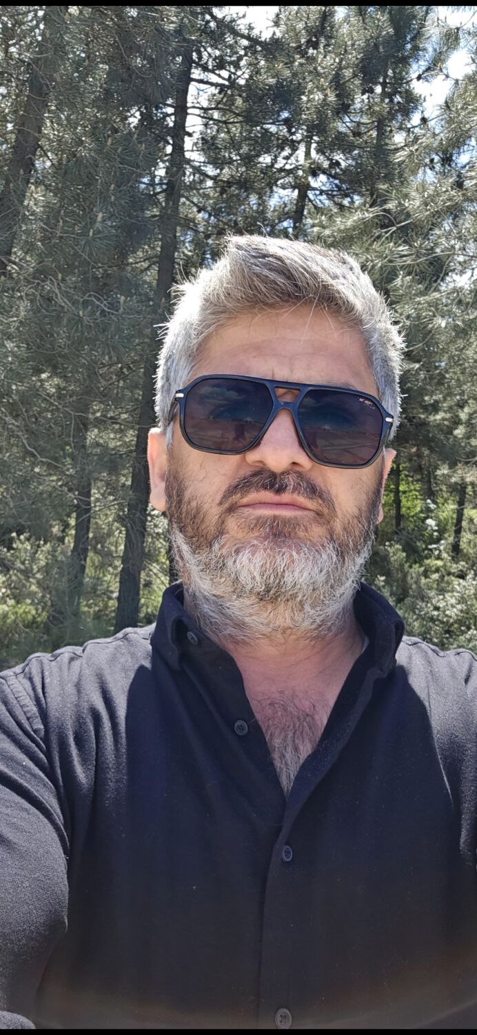  54700322  Bulent, 47 ,    Tuzla