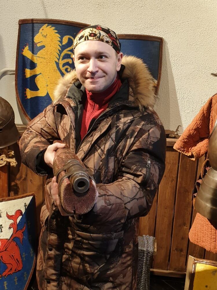  40565572  Sheridan fox, 40 ,    -