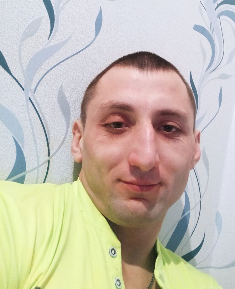 ���� 24676182 ������� Alik, 32 ����, ���� ���������� � �����