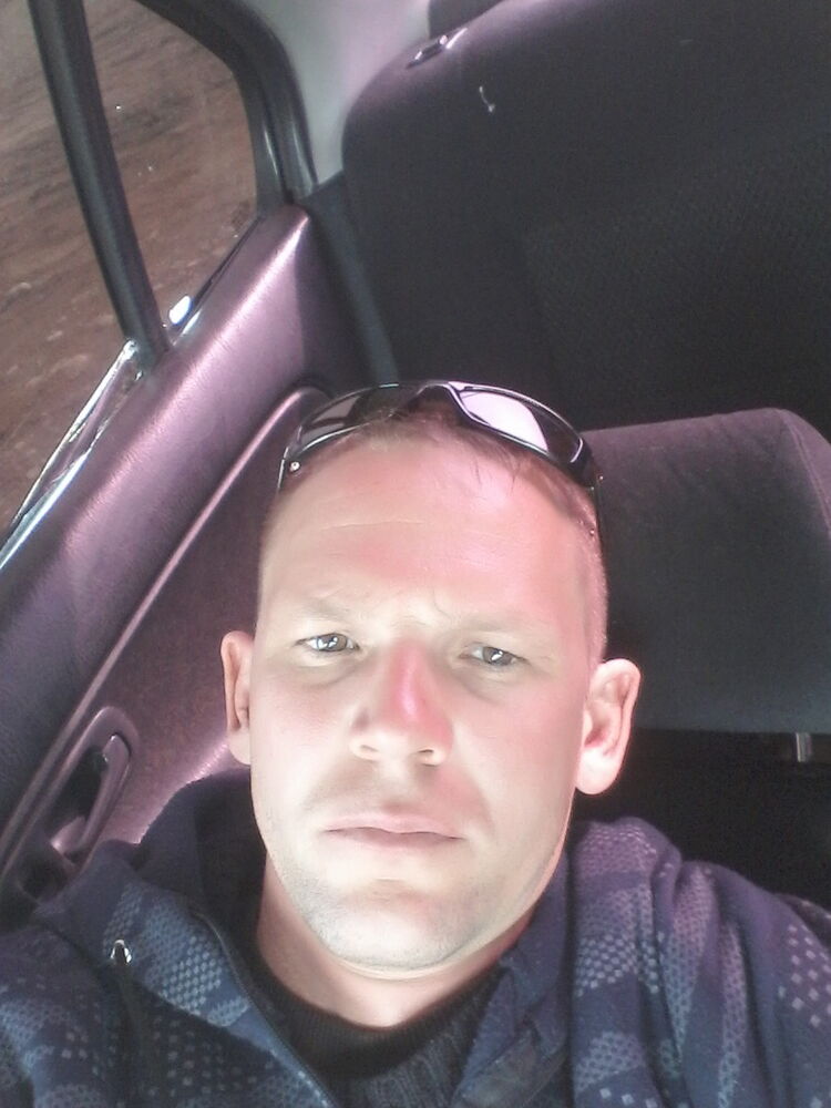  19044372  Nikko, 41 ,    