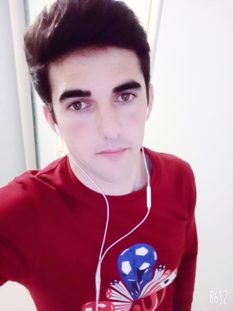  26686172  Murad, 32 ,    