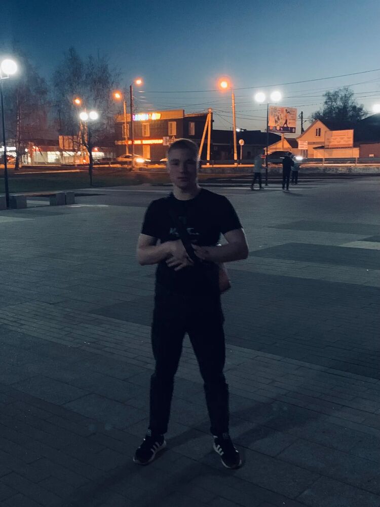  45318042  , 25 ,    