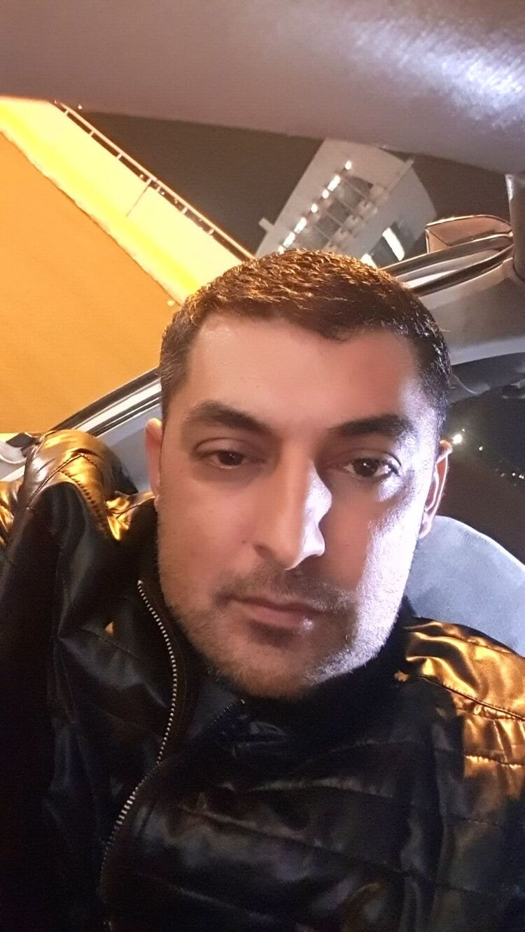  28888542  , 35 ,    --