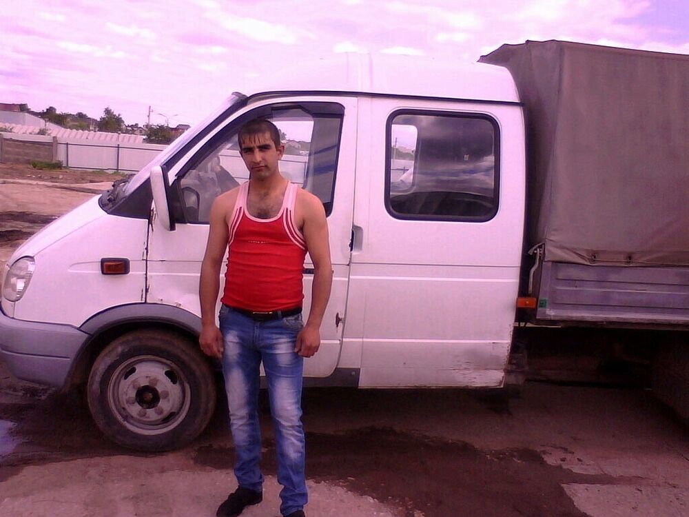  48309632  , 28 ,    