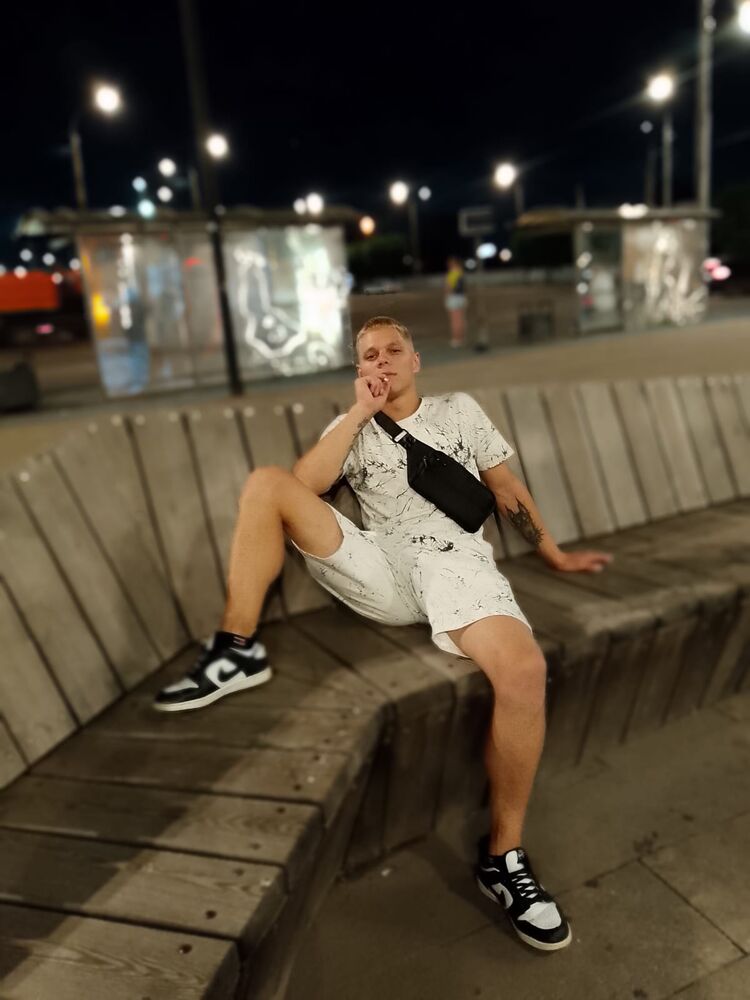  52675962  , 22 ,    