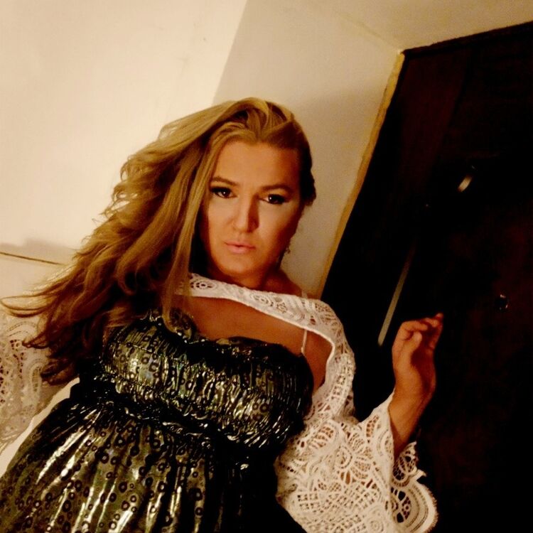  ,   Evelina, 41 ,   ,   , c 