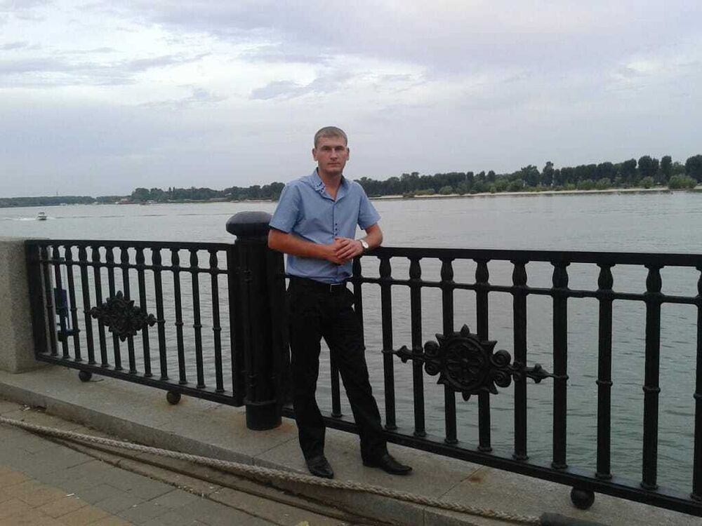  --,   , 37 ,   c 