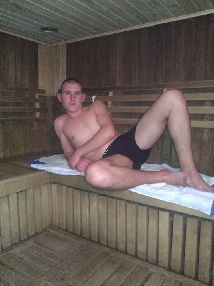  ,   Nikolae, 33 ,   