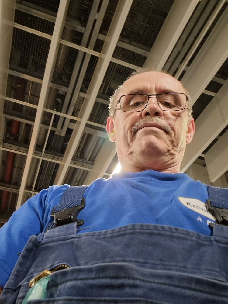 ���� 55924052 ������� ���������, 63 ����, ���� ���������� � Kreuztal