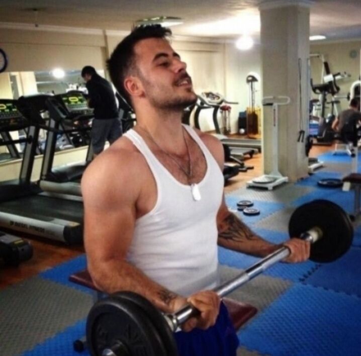  47992952  Kamil, 27 ,    