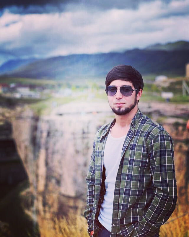  33571212  , 23 ,    -