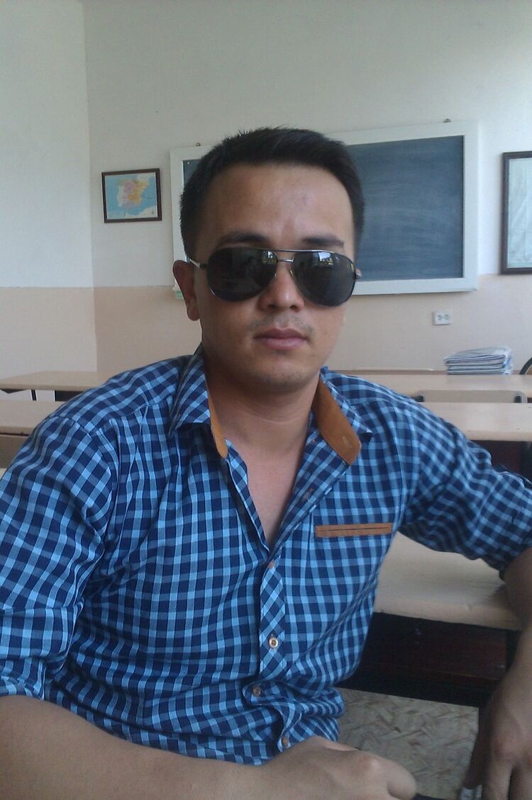  ,   Farrux, 33 ,   ,   , c , 