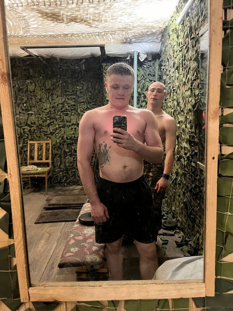  44735282  , 24 ,    