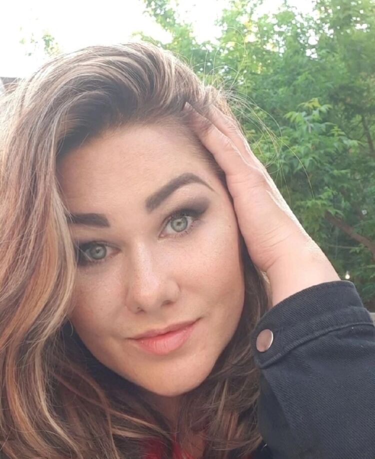  49323052  Diana, 43 ,    