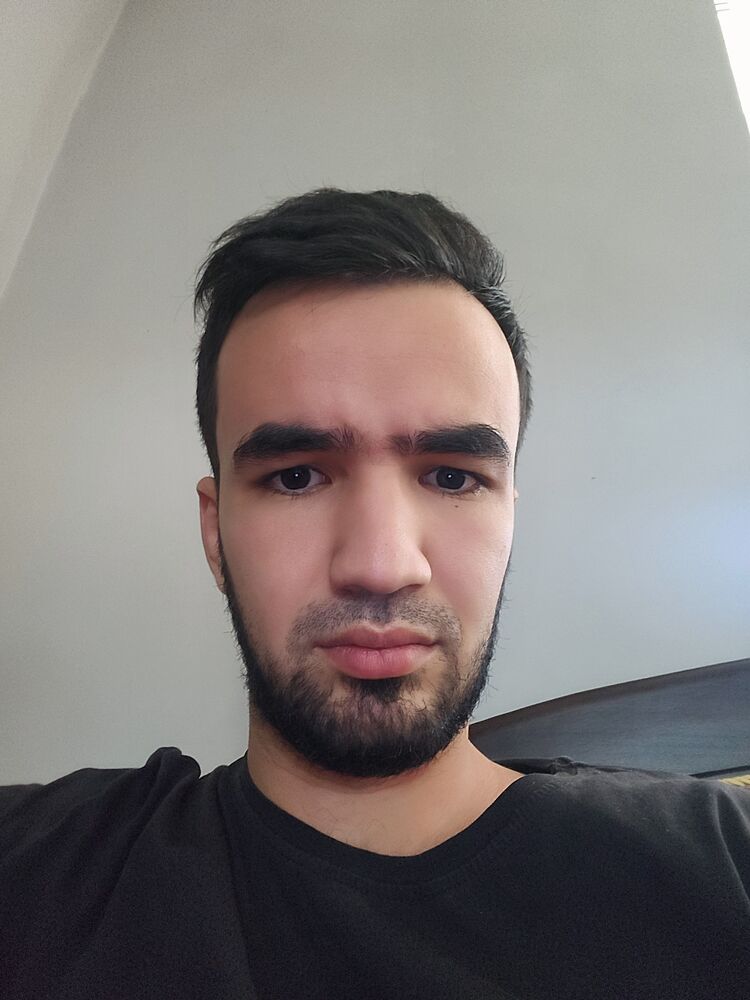  52682682  Qahramon, 26 ,    