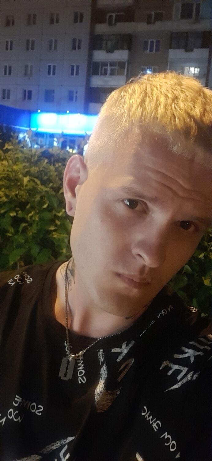  ,   Mikhail, 26 ,   ,   