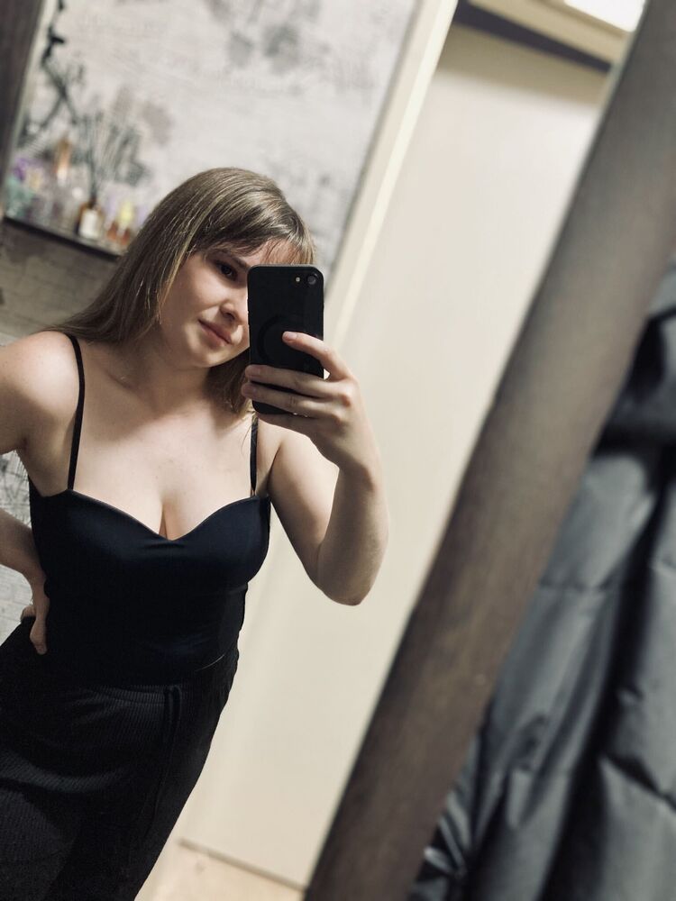  52883732  , 28 ,    