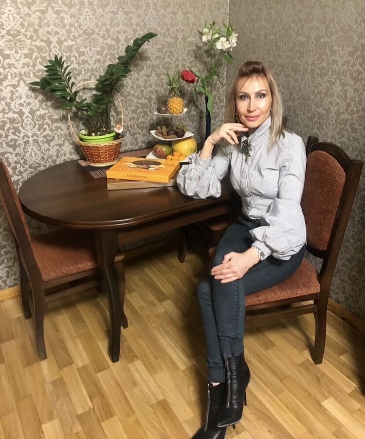  46013642  Julia, 56 ,    Bochum