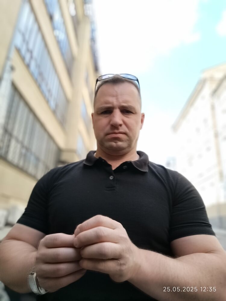  ,   Dima, 44 ,   ,   , c , 