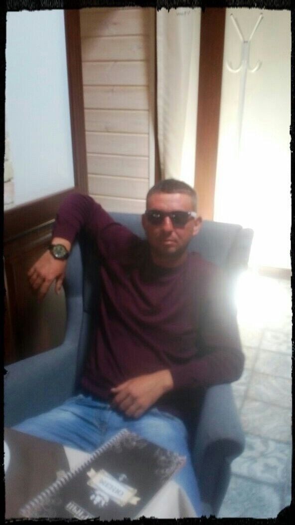  7532732  Busik, 38 ,    