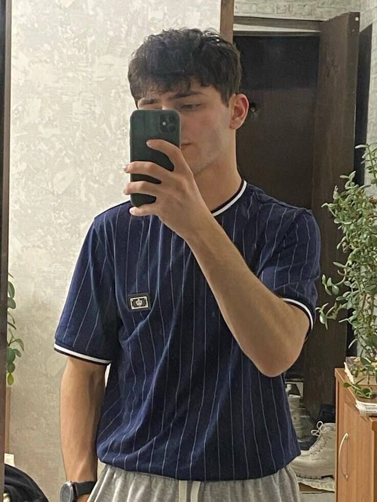  53425692  Dav_, 18 ,    