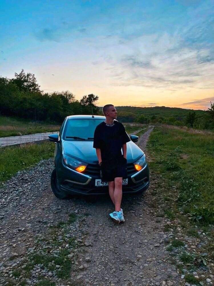  46987172  , 24 ,    