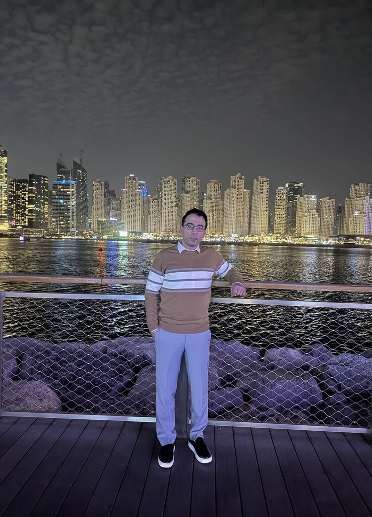  ,   Kamil, 32 ,   ,   