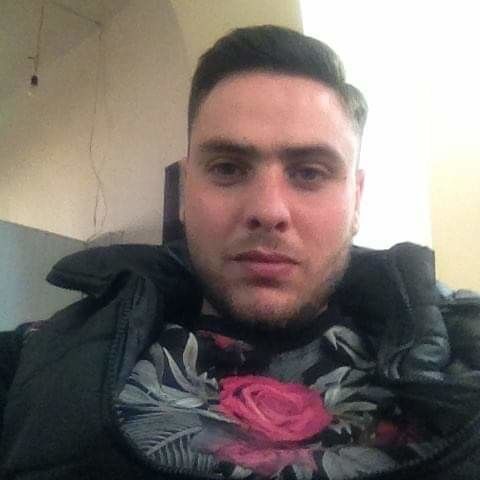  18637702  Hakob, 39 ,    