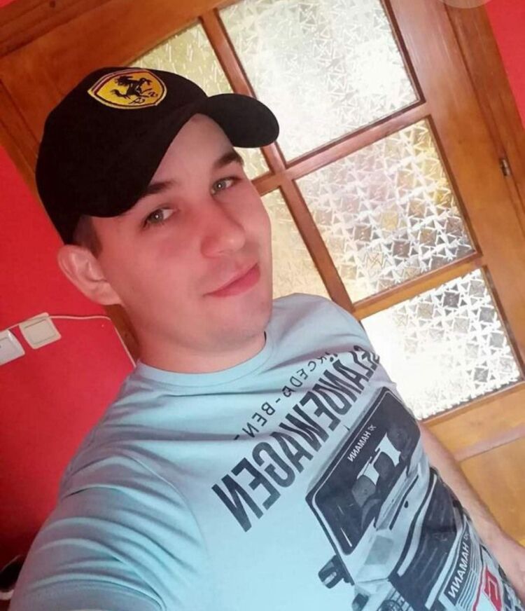 33341632  Alex, 43 ,    Szigetvar