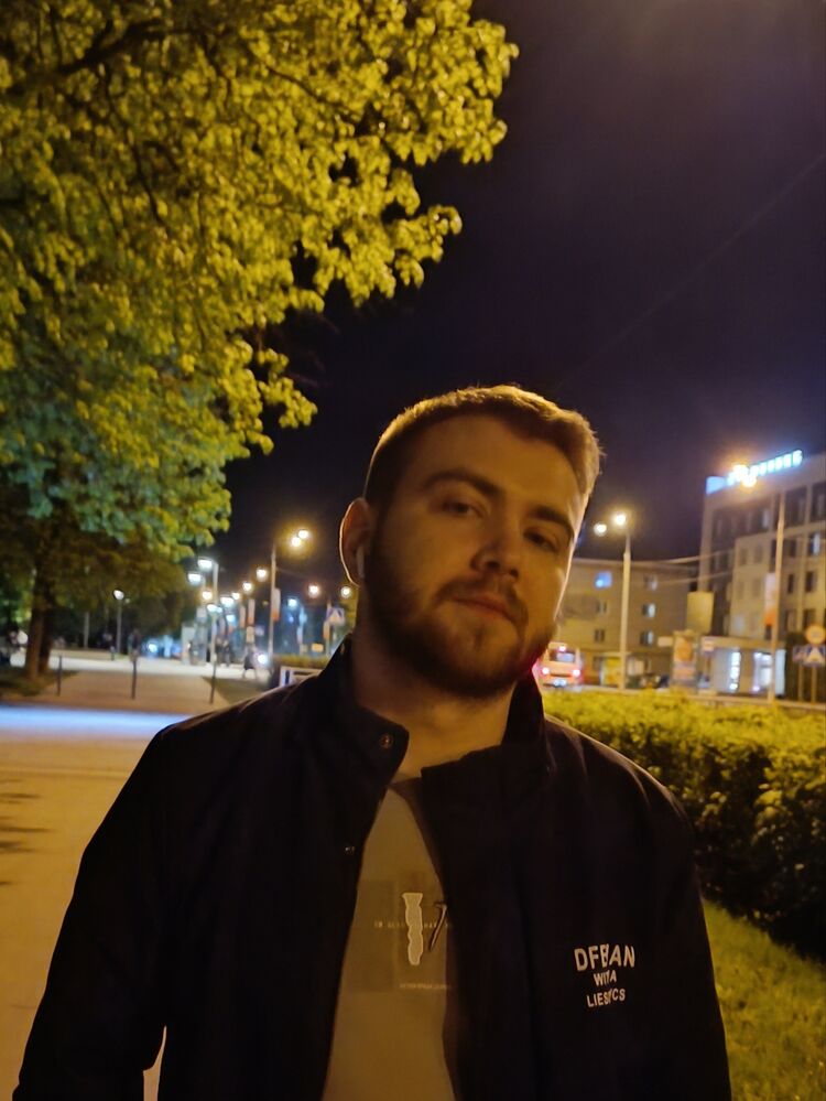  42038342  , 27 ,    