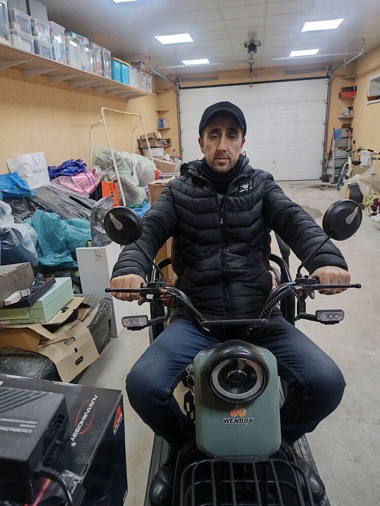  ,   Rafuqjon, 39 ,   ,   