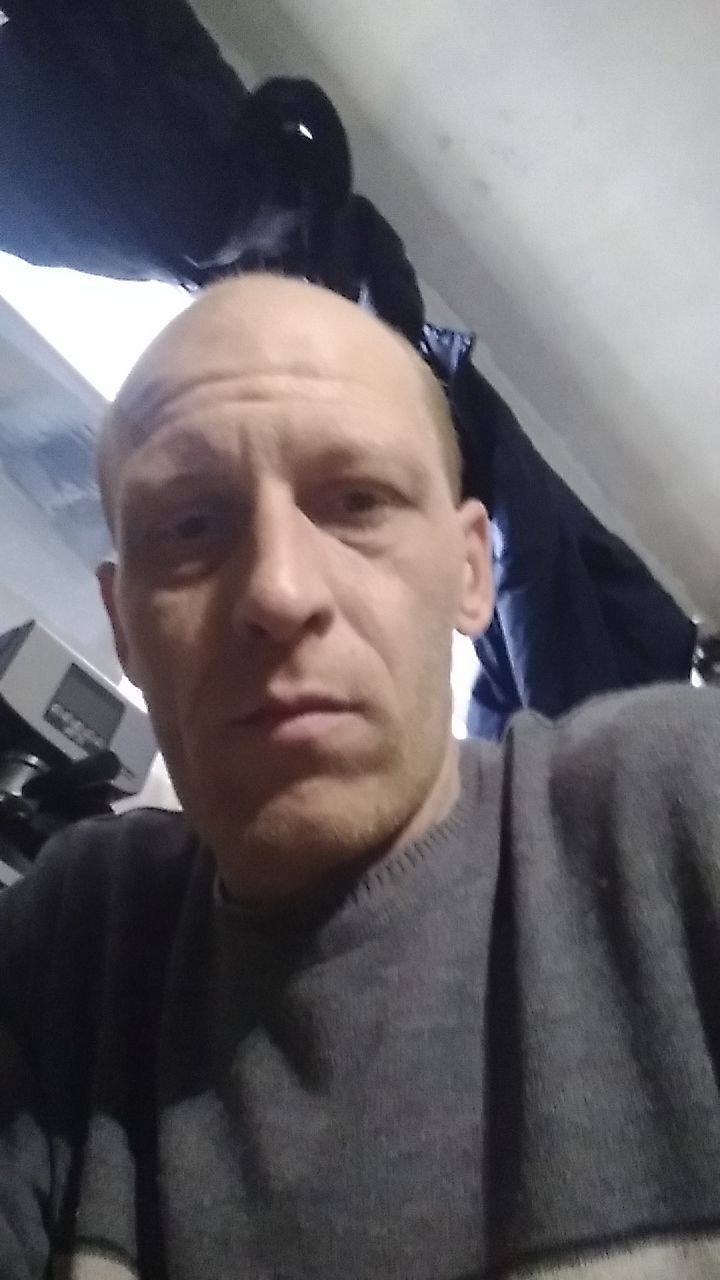  23325862  , 40 ,    