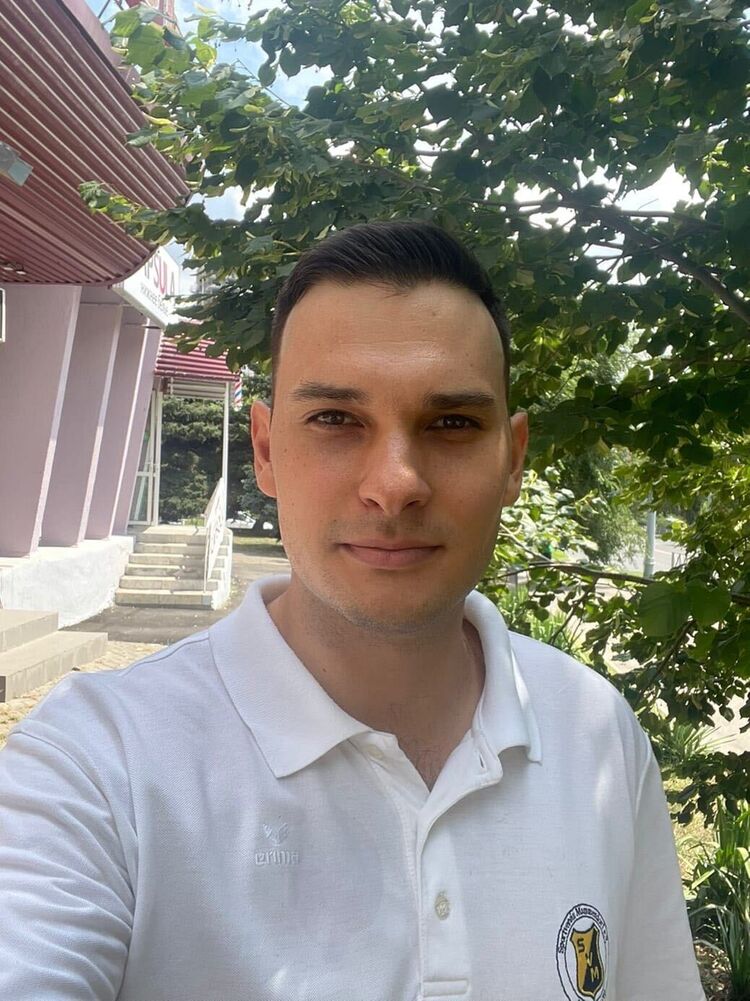  54154922  Ivan, 31 ,    