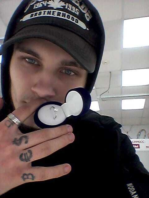  ,   Askar, 20 ,   c 