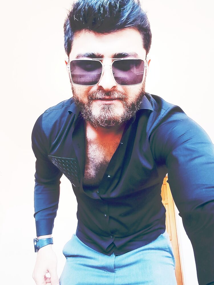  52876172  Eltun, 26 ,    