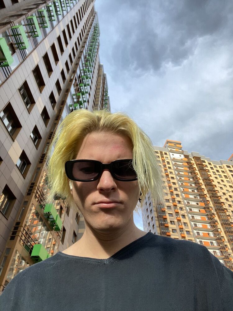  30633122  Erutsu, 25 ,    