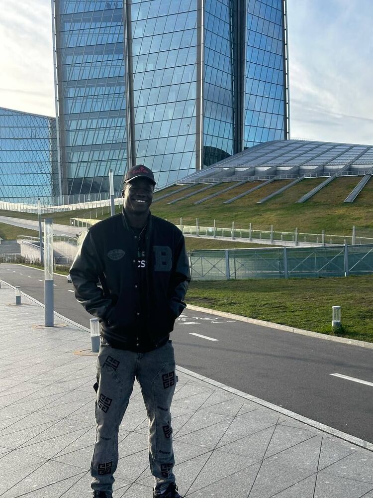  54819732  Keith, 25 ,    -