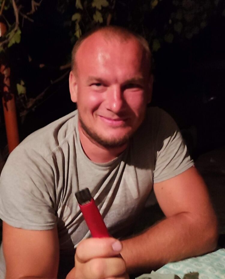  Cionn tSaile,   , 27 ,   ,   
