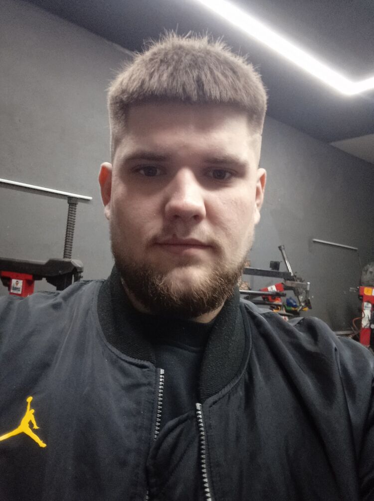  48935382  , 24 ,    