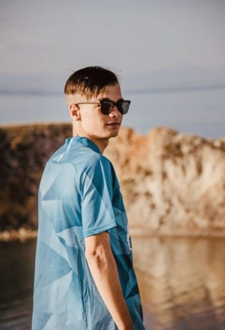 ���� 53393382 ����� �������, 19 ���, ���� ���������� � ��������