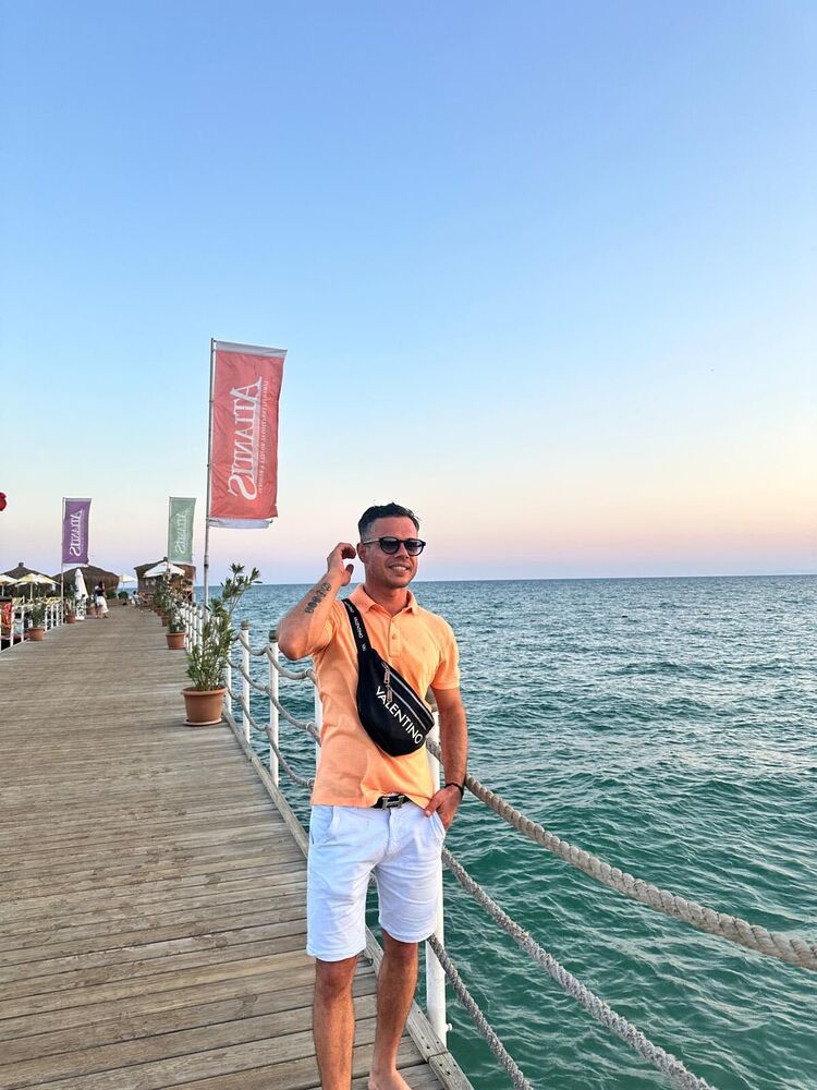  53096122  Eren XCOZ, 38 ,    Guney