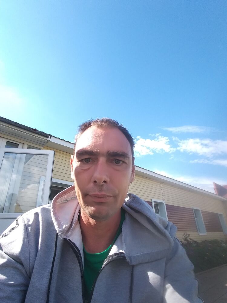  46968152  , 38 ,    