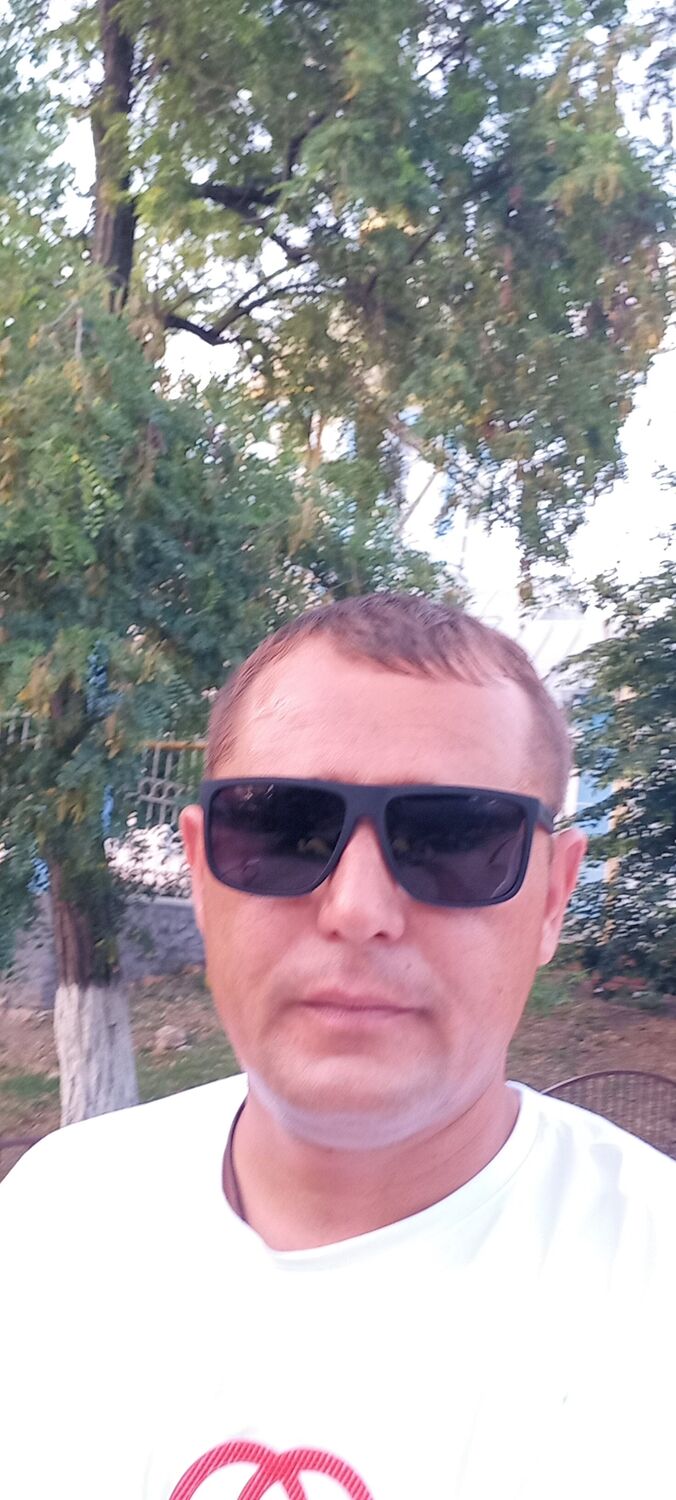  48583782  , 37 ,    