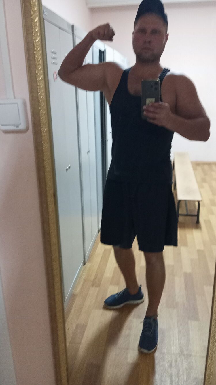  46611082  , 44 ,    